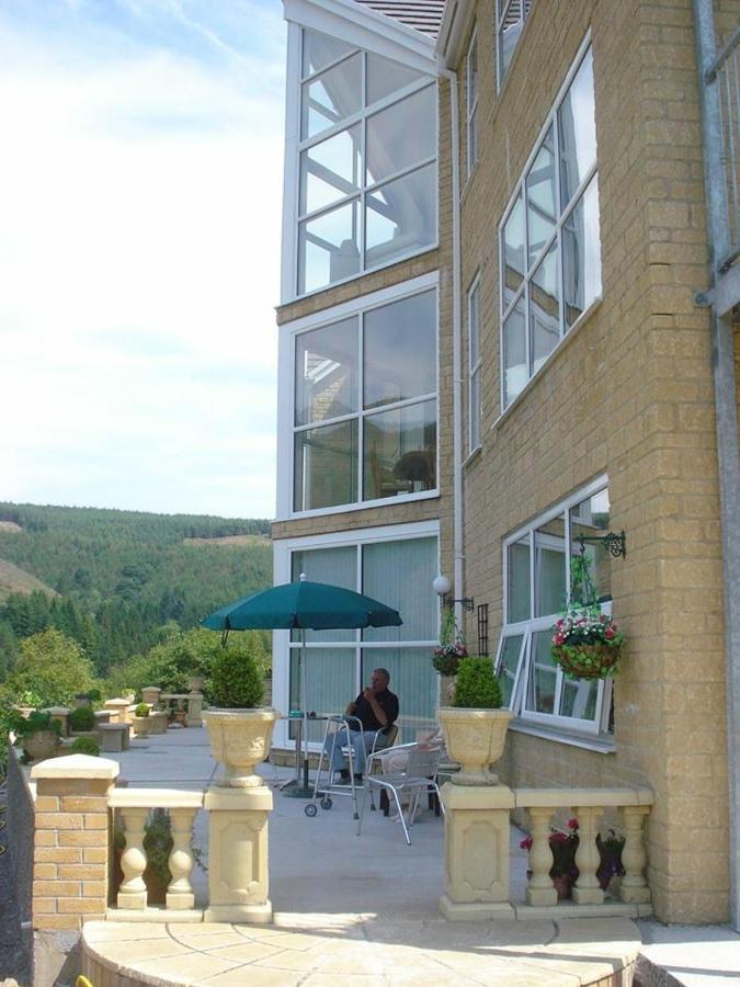 Rowan House Bed Breakfast Main House & Self Contained Self Catering Apartment Cymmer Exterior photo