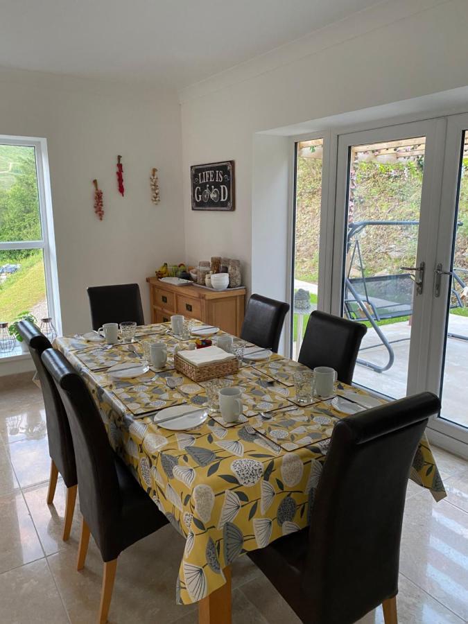 Rowan House Bed Breakfast Main House & Self Contained Self Catering Apartment Cymmer Exterior photo